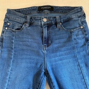 Liverpool Los Angeles Crop Denim Blue Jeans with Fray Hem